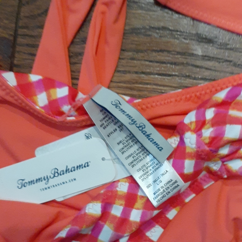 Tommy bahama two piece bathing suit - Picture 5 of 9